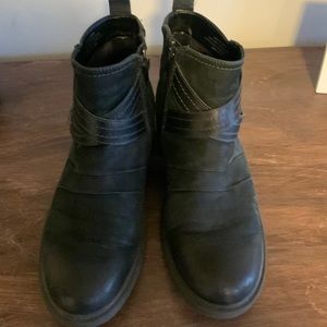 Earth leather upper boots
